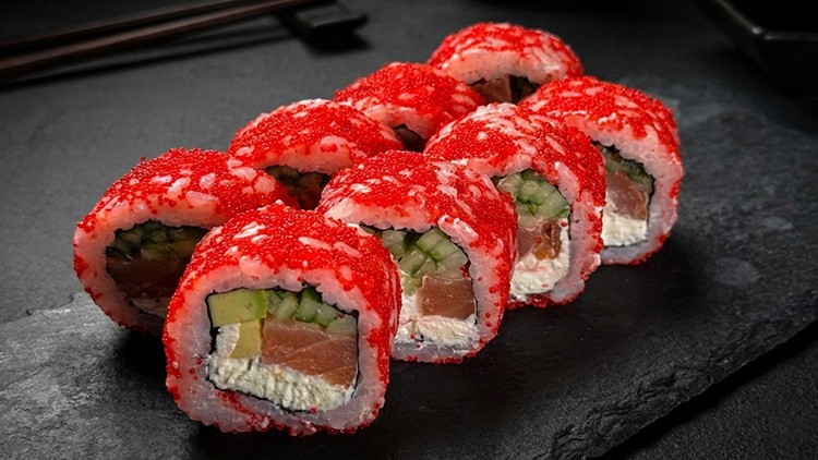 РОЛ КАЛІФОРНІЯ З КОПЧЕНИМ ЛОСОСЕМ