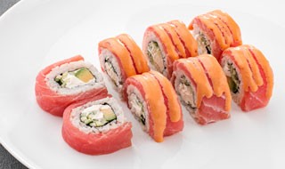 Рол Дракон з тунцем