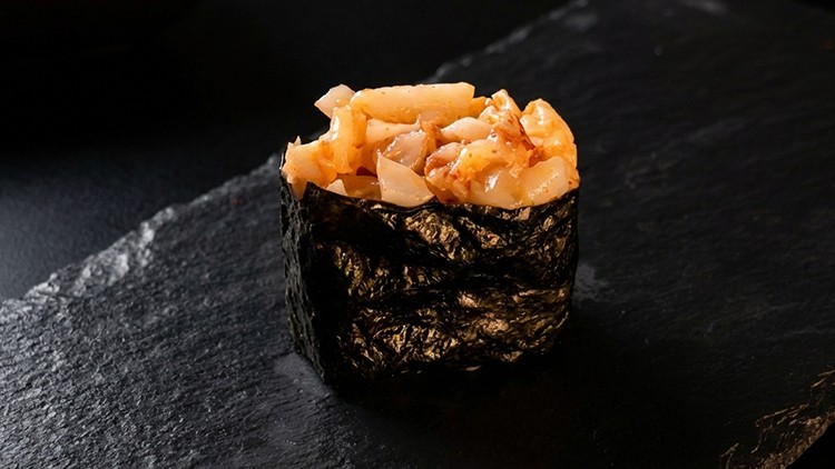 ГУНКАН З КРЕВЕТКОЮ